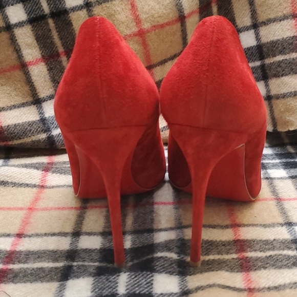 Christian Louboutin Red Pumps - Picture 2 of 8